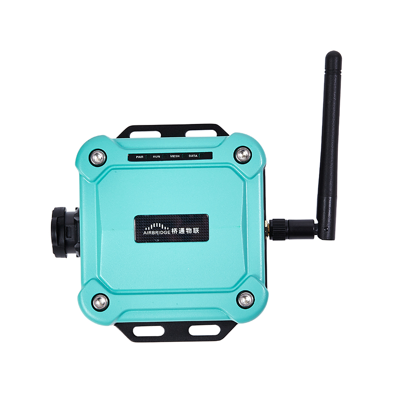 How can an IoT gateway coordinator achieve low power consumption and long-term stable operation?