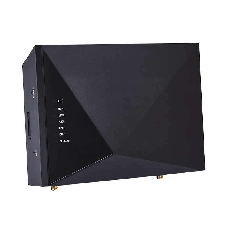 How can industrial routers improve network reliability through redundancy design?